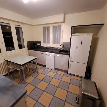 Family House For 7 펜션 펄로스가이렉